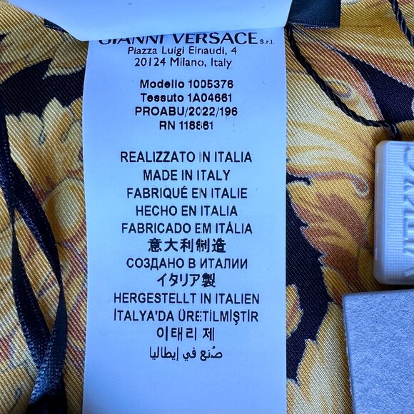 Brand New w/Tags $1,825 VERSACE Barocco-Print SILK PAJAMA TOP Size 4 IT / M - Picture 8 of 15